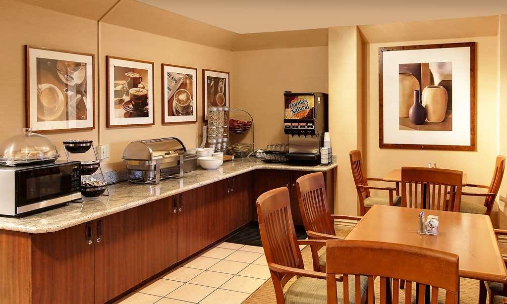 The Hotel Salem Restoran gambar